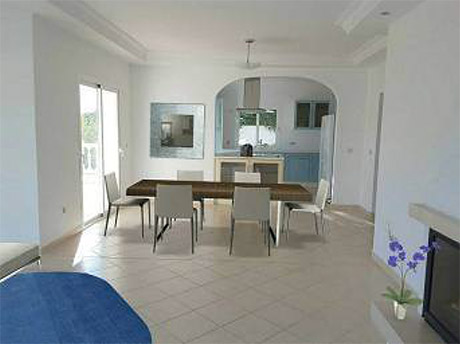 Moderne Villa til salg i Calahonda dining room